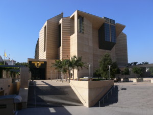 LA_Cathedral_exterior_1